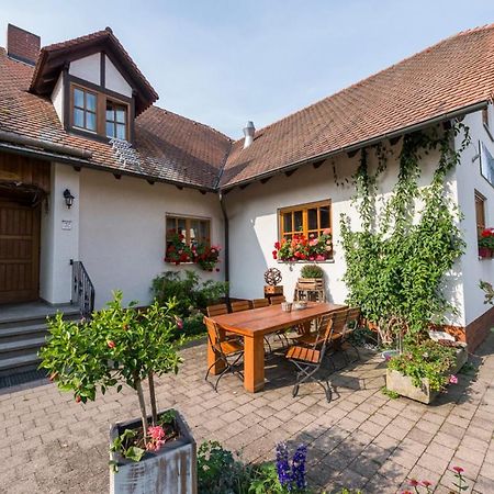 Hofmann'S Apartements & Ferienwohnungen Oberdachstetten Eksteriør bilde